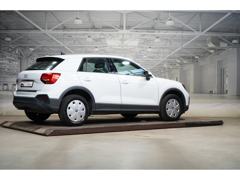 Audi Q2 basis 35 TFSI S tronic KAMERA ACC AHK — photo 3