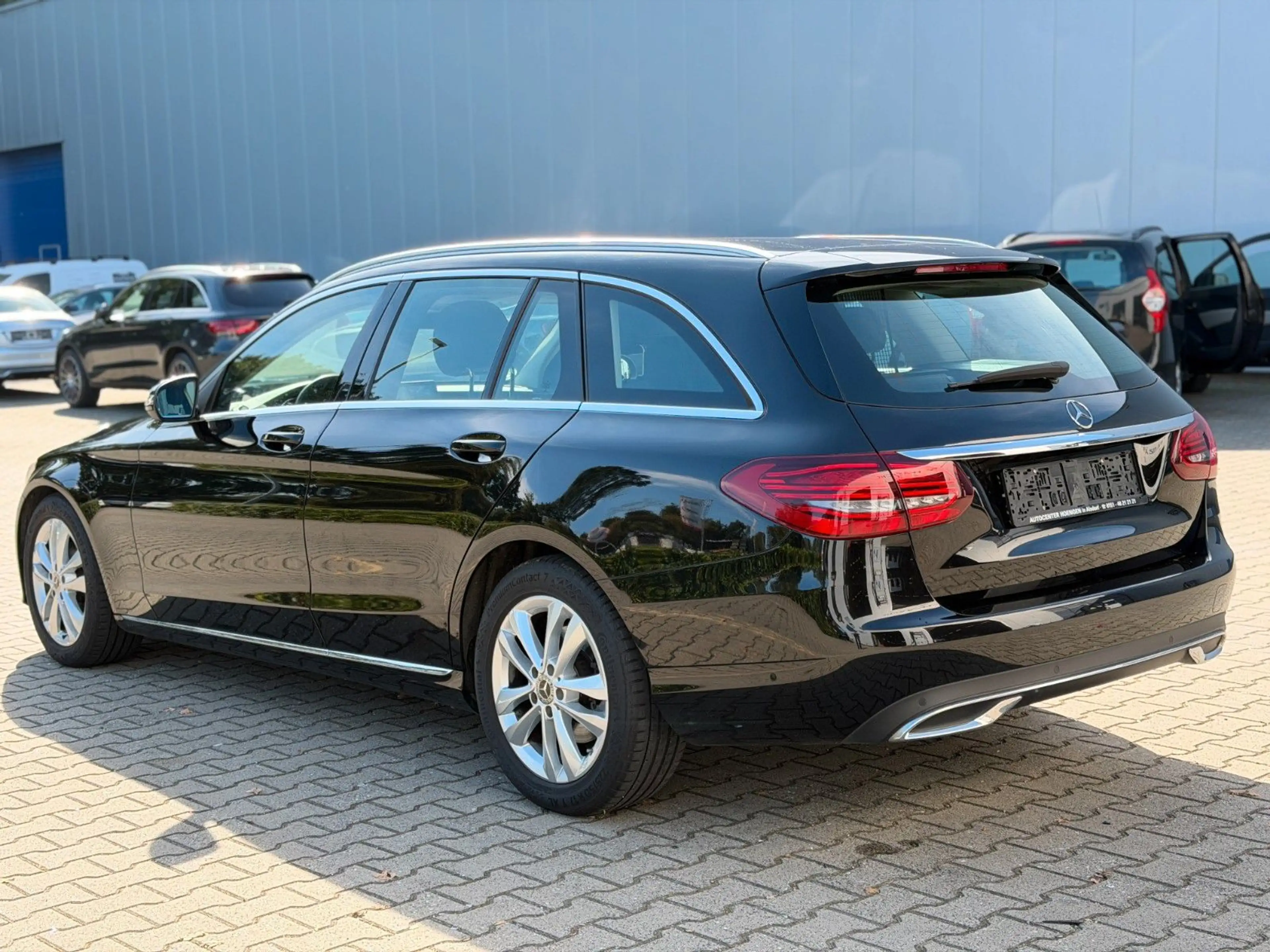 Mercedes-Benz C 220 d T-Modell*KeyL*LiveTraffic*Avantgarde*AHK — photo 10