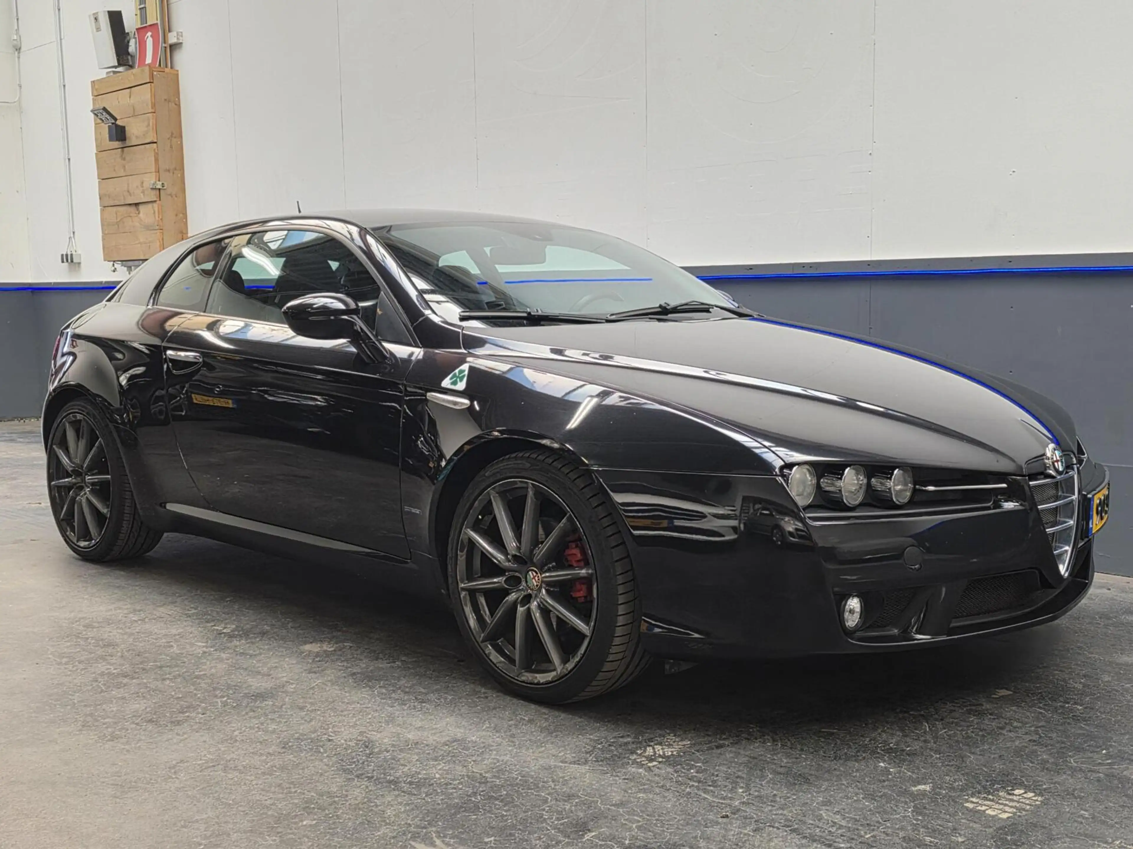 Alfa Romeo Brera 2.2 JTS SkyWindow — photo 10