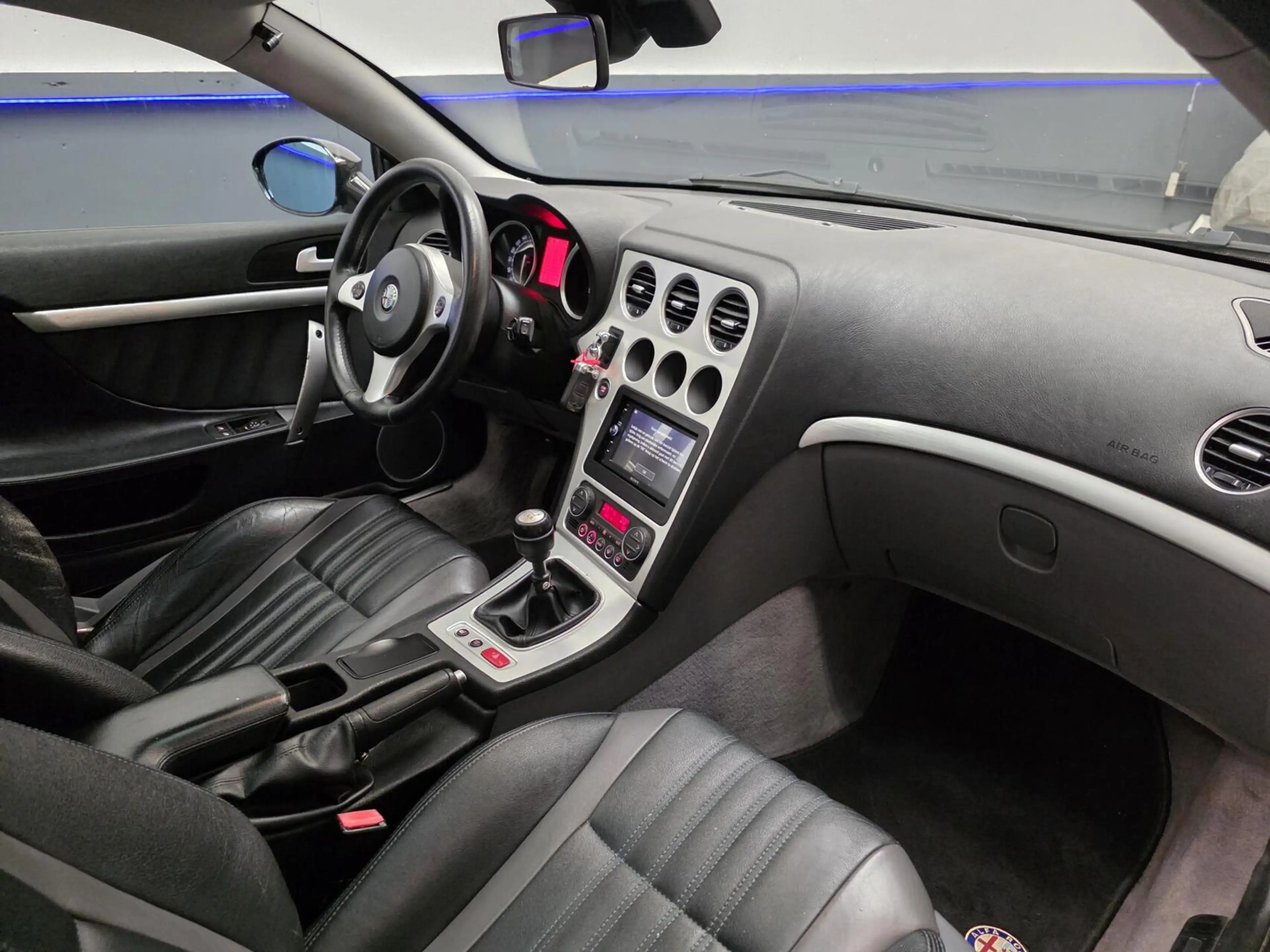 Alfa Romeo Brera 2.2 JTS SkyWindow — photo 15