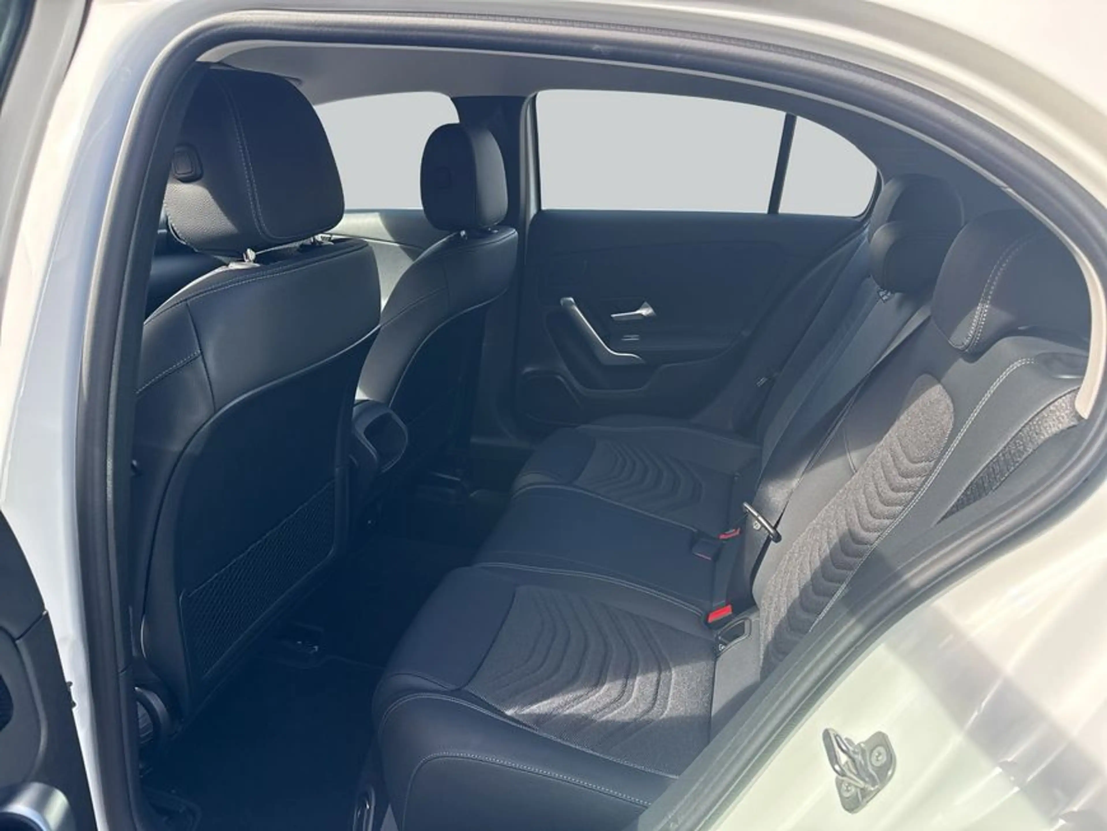 Mercedes-Benz A 250 A-Klasse — photo 12