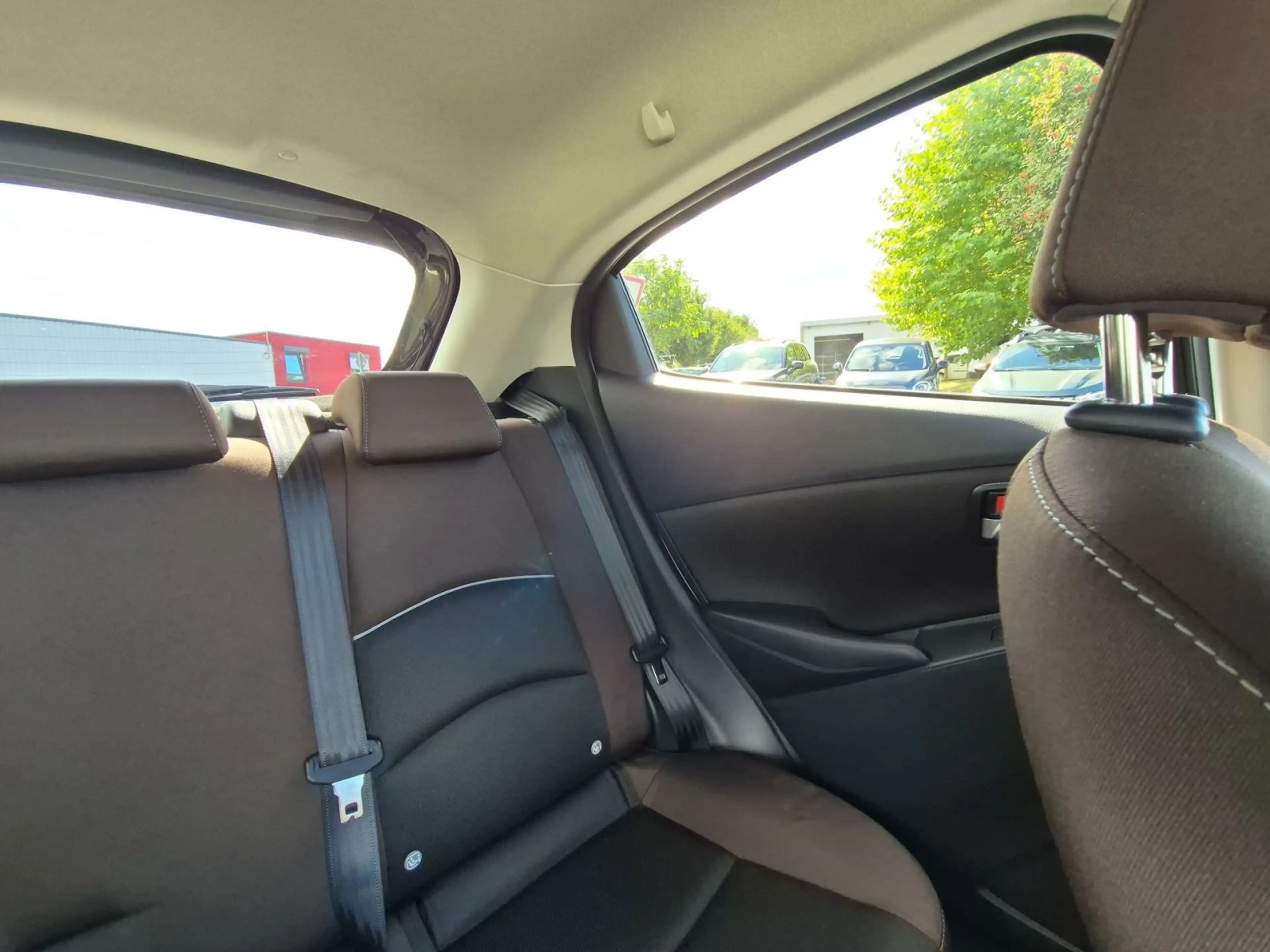 Mazda 2 1.5 SKYACTIV M-Hybrid Carplay / Shz / Kamera — photo 14