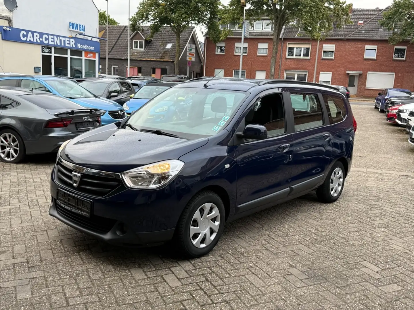 Dacia Lodgy Laureate*7SITZER*KLIMA*NAVI*** Blau - 1