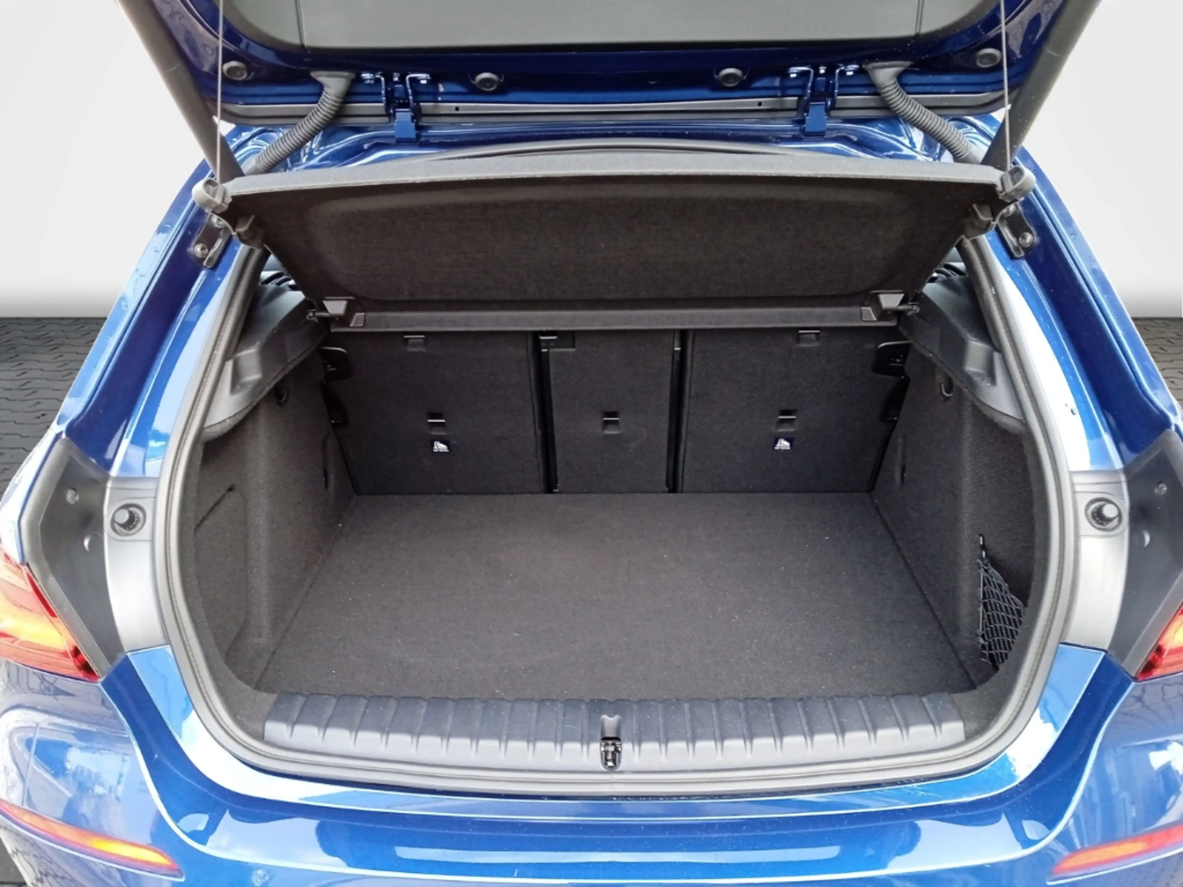 BMW 118 d Sport Line Aut.  KOMFORT+SHZG+AKT.TEMPOMAT+LED+D — photo 11