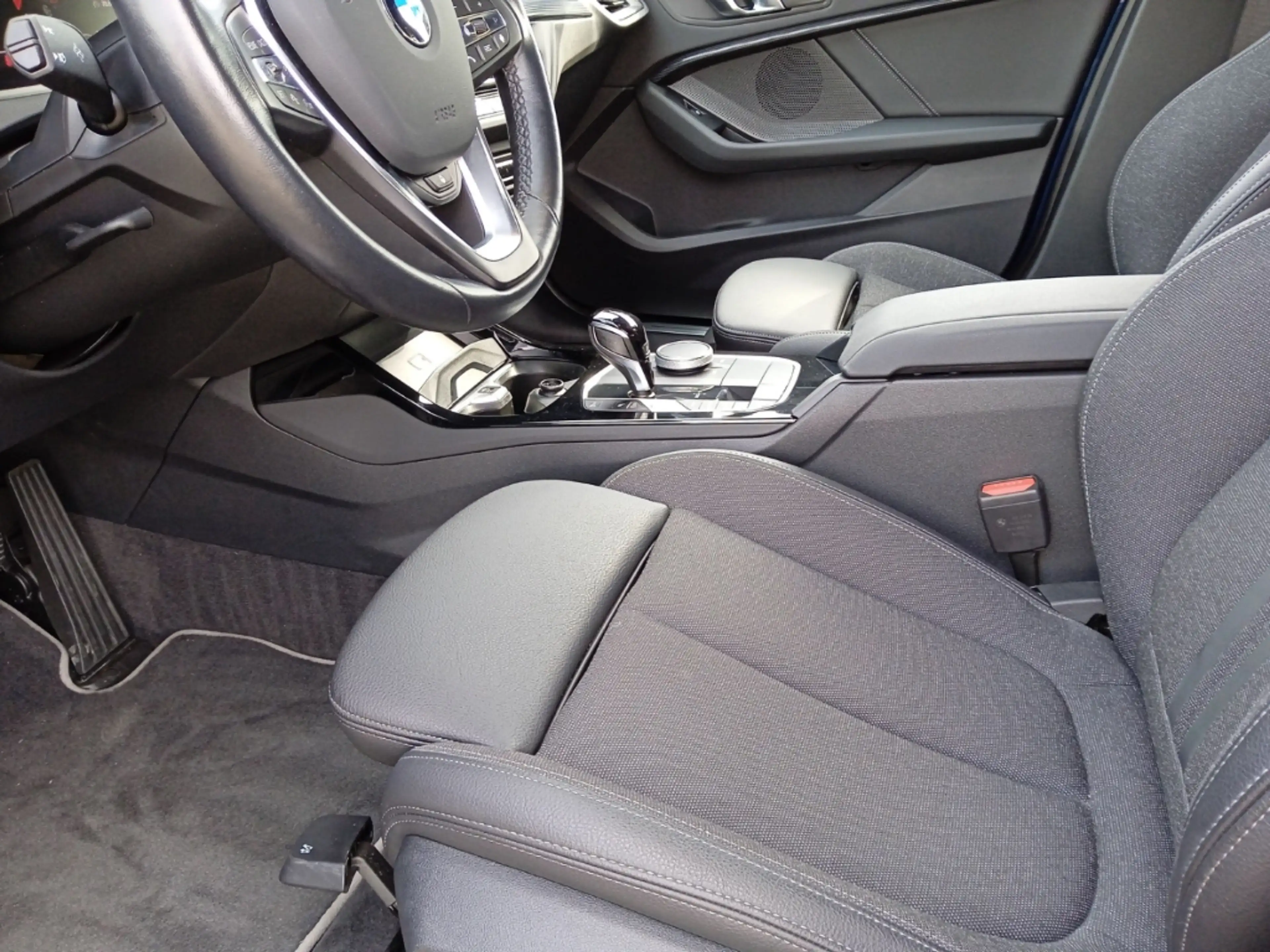 BMW 118 d Sport Line Aut.  KOMFORT+SHZG+AKT.TEMPOMAT+LED+D — photo 13
