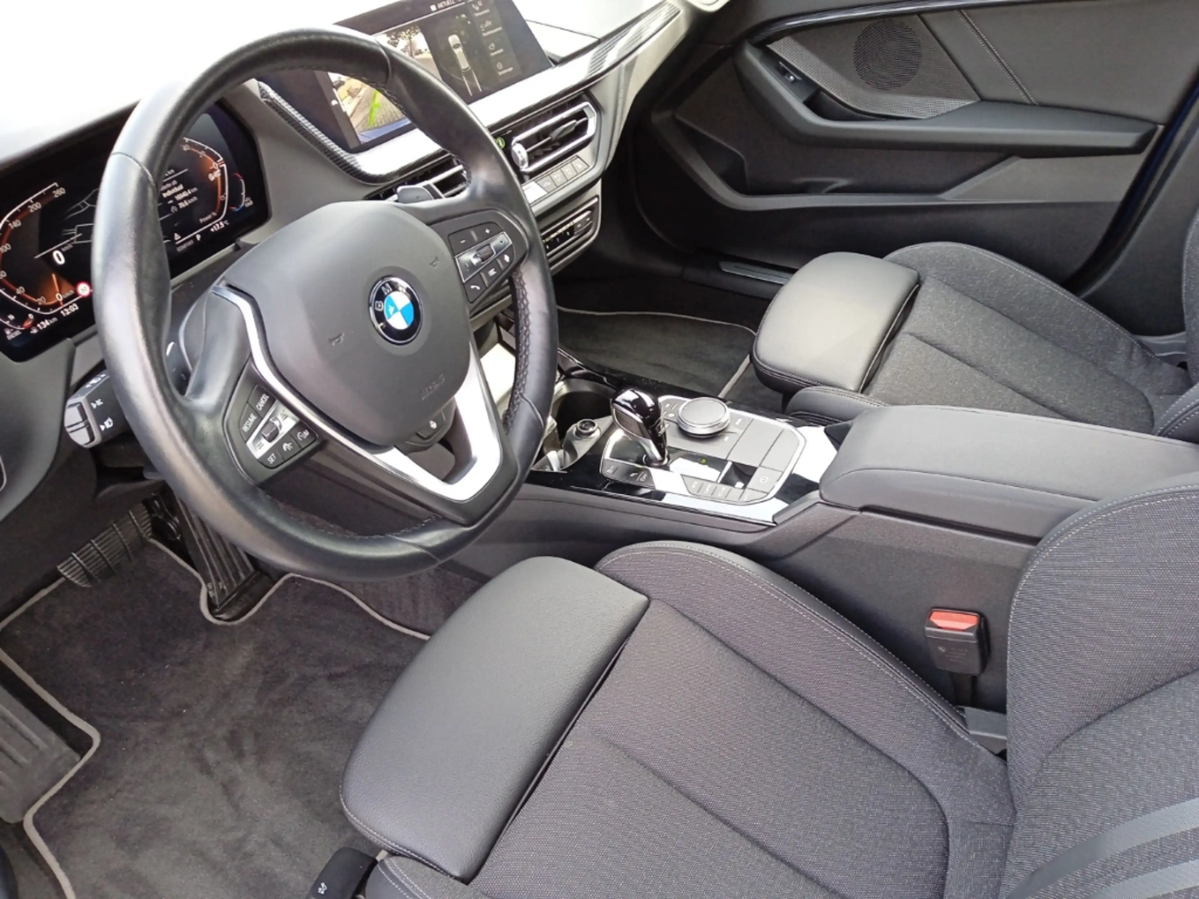 BMW 118 d Sport Line Aut.  KOMFORT+SHZG+AKT.TEMPOMAT+LED+D — photo 14