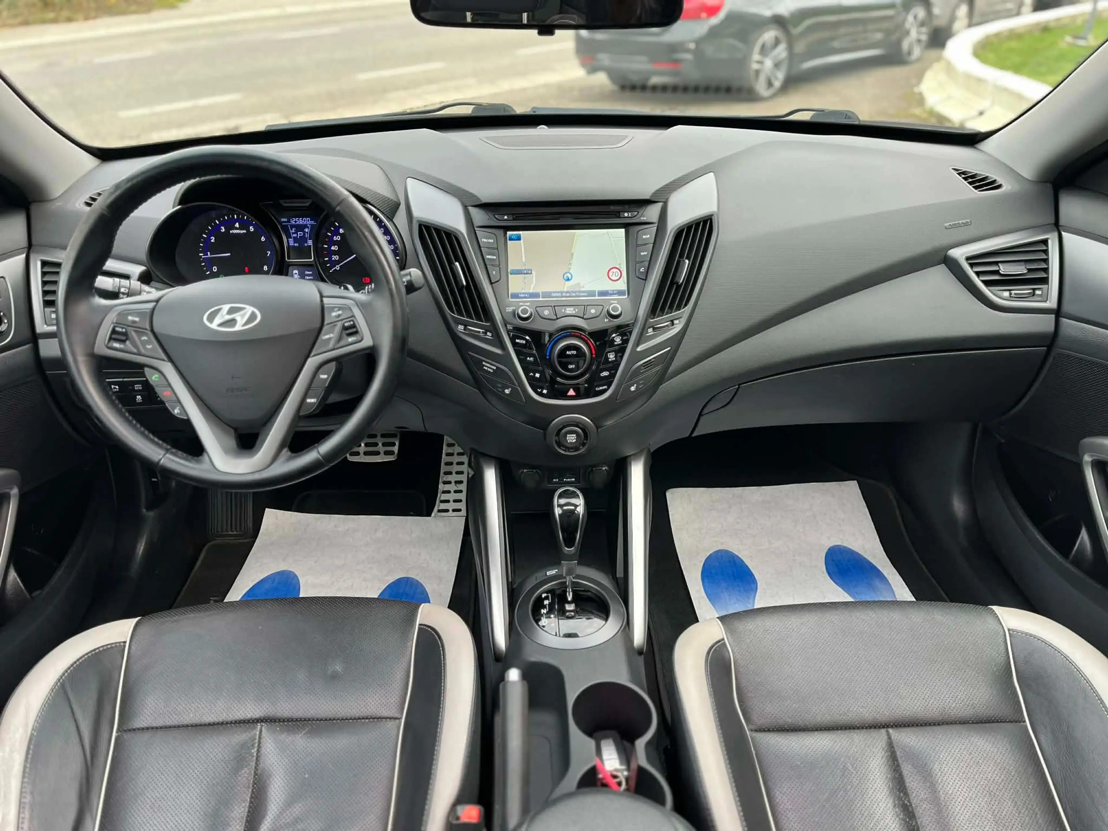 Hyundai VELOSTER Veloster Turbo COULEUR MAT ORIGINAL*T.O*LED*PDC* — photo 15