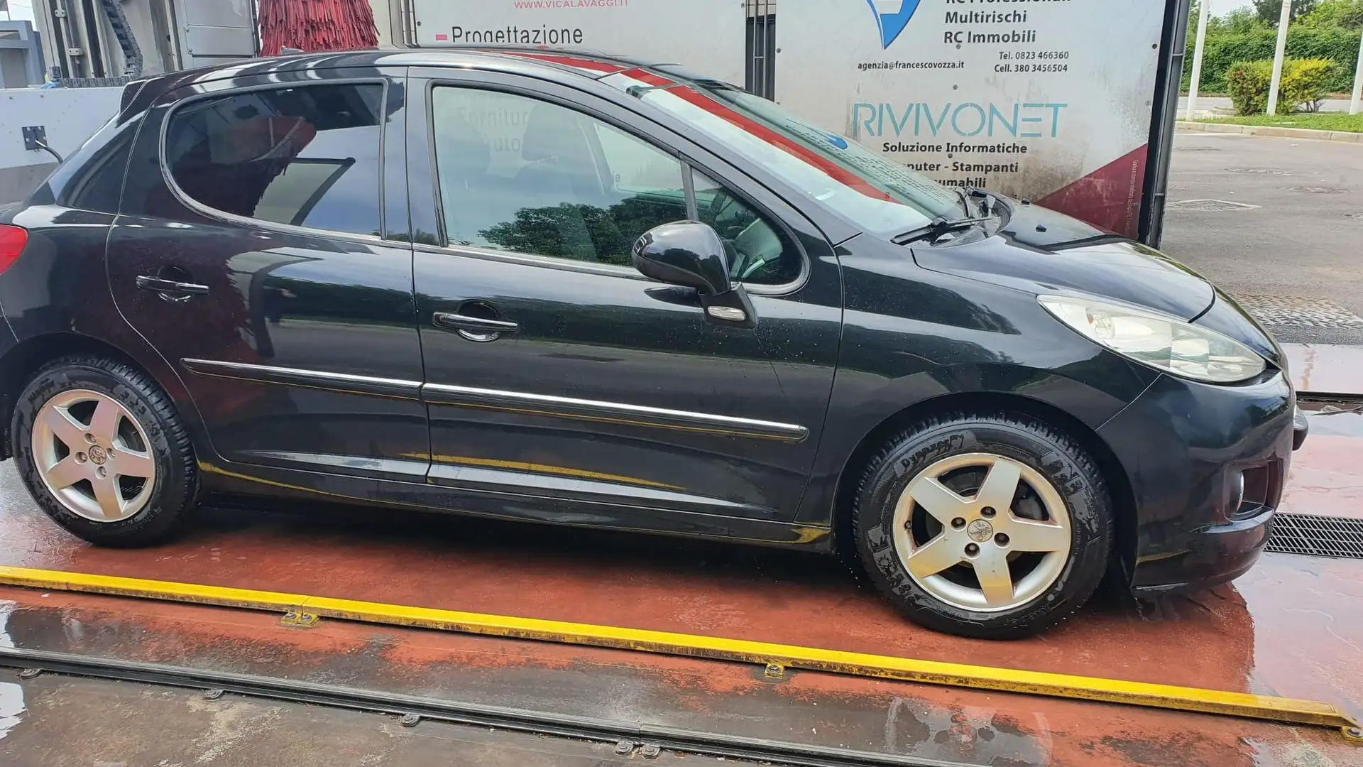 Peugeot 207 207 5p 1.4 hdi XS Nero - 2