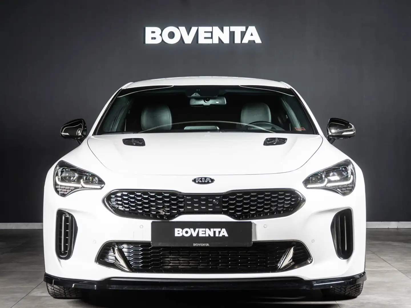 Kia Stinger GT 3.3 V6 T-GDI 4WD *BASTUCK*LED*VOLL* Weiß - 2