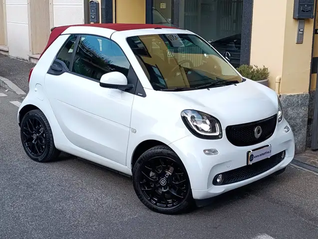 smart forTwo Cabrio 0.9 t Passion 90cv aut. 2019 capote Rossa!
