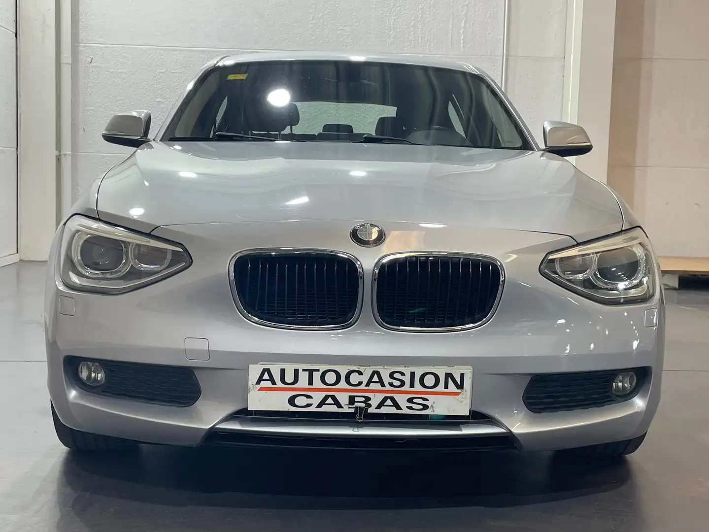 BMW 116 116d Efficient Dynamics Edition Gris - 2