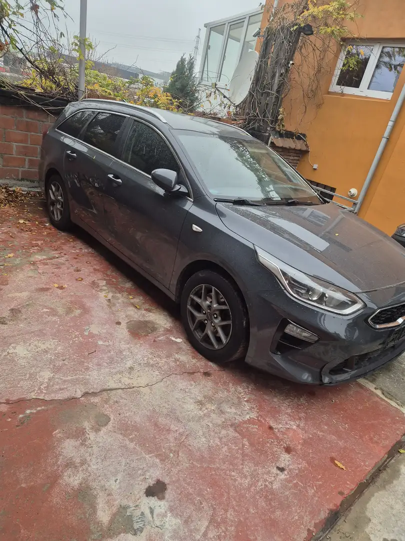 Kia Ceed SW / cee'd SW Cee'd SW 1.6 CRDi Navi Edition ISG Gris - 2