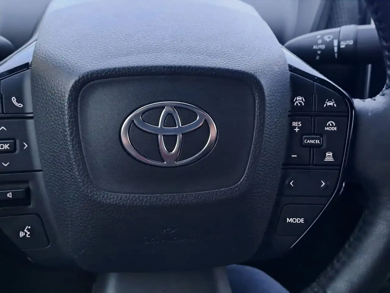 Toyota bZ4X снимка Toyota bZ4X