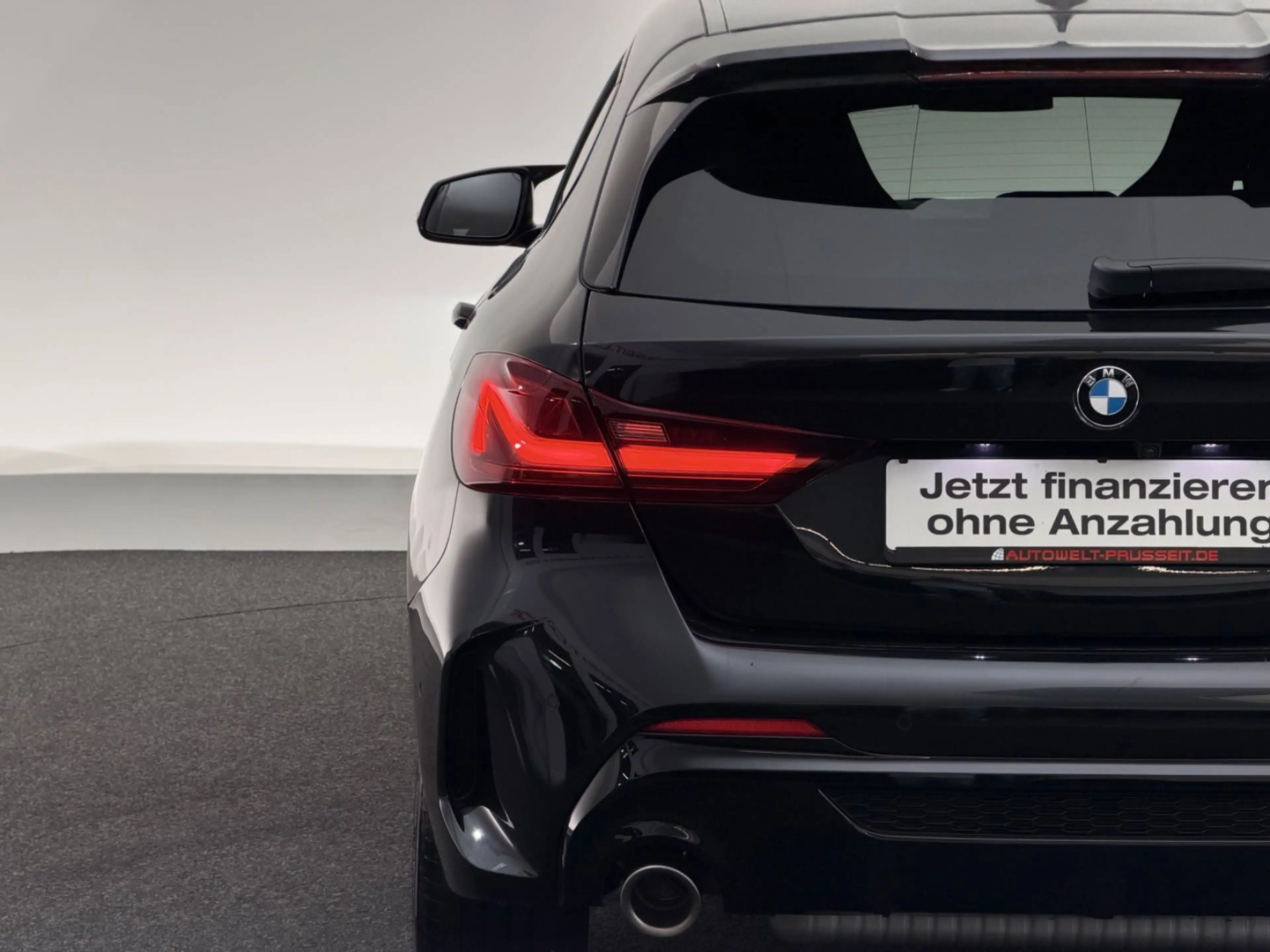 BMW 135 i xDrive*HUD*LED-HARMAN-LHZ-KEYLESS-MEMORY — photo 10