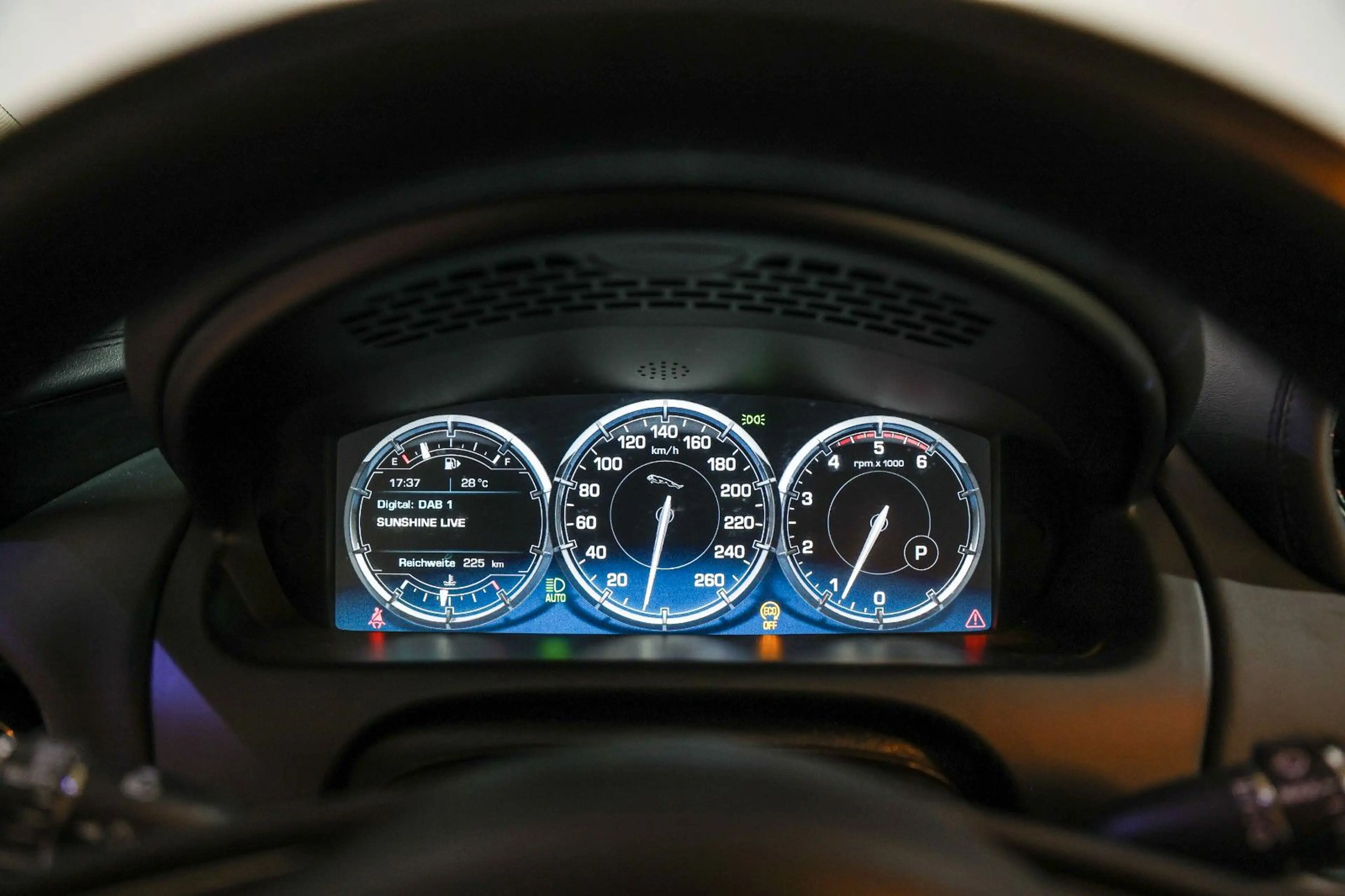 Jaguar XJ PREMIUM LUXURY LEDER NAVI XENON TOP ZUSTAND — photo 11