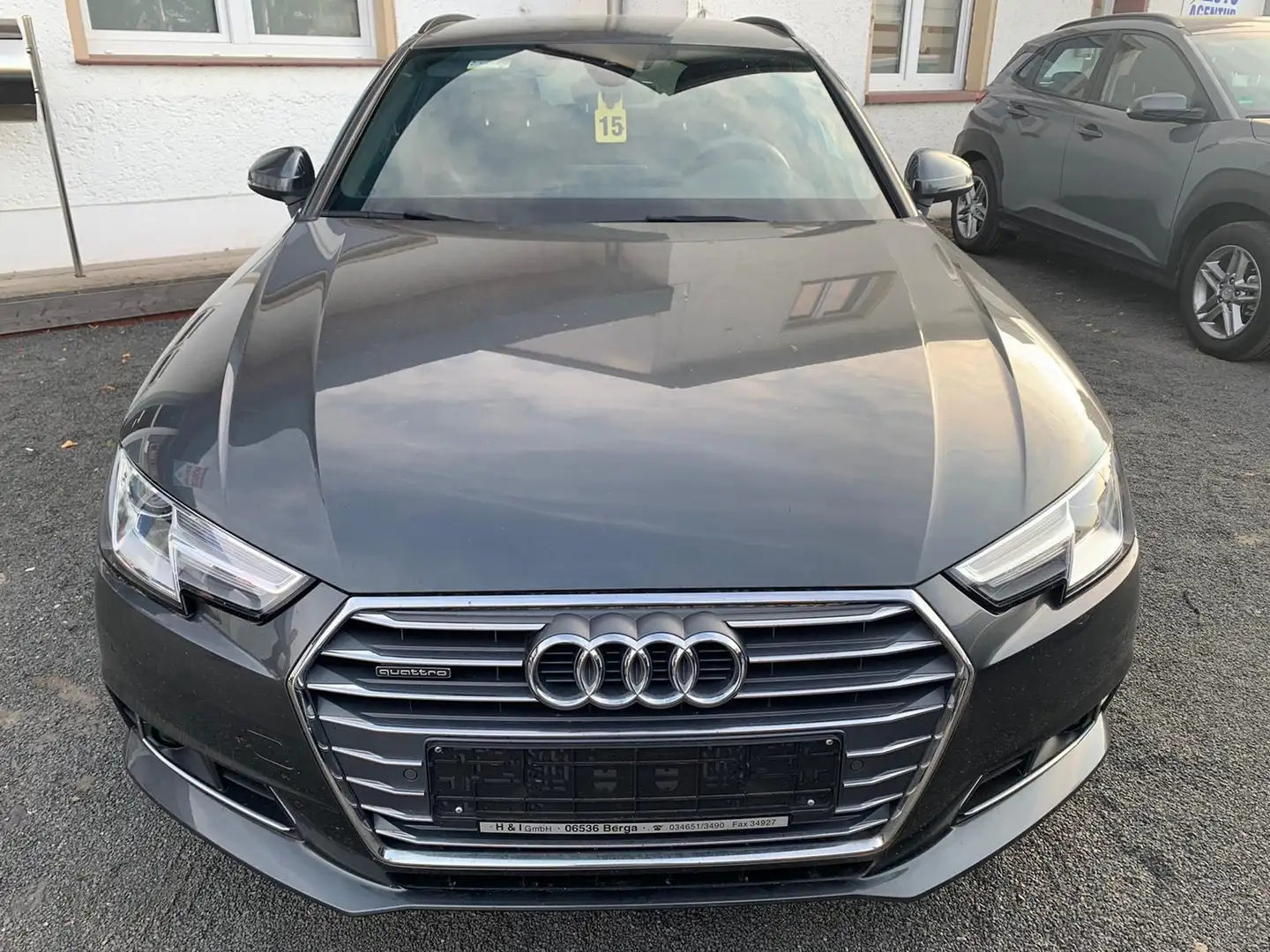 Audi A4 Avant 2.0 TDI S tronic quattro sport Grau - 1