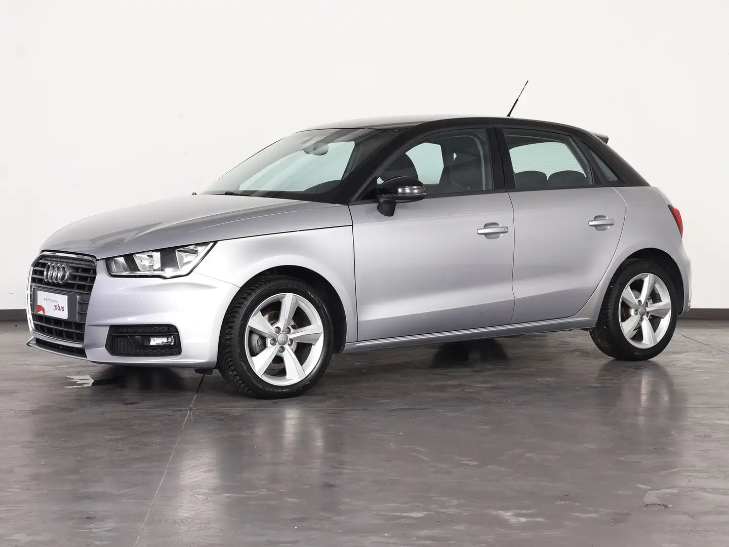 Audi A1 sportback 1.0 tfsi ultra sport 95cv s-tronic Silber - 1