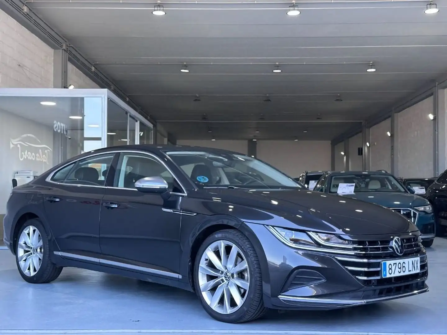 Volkswagen Arteon 2.0TDI Elegance DSG7 110kW Gris - 2