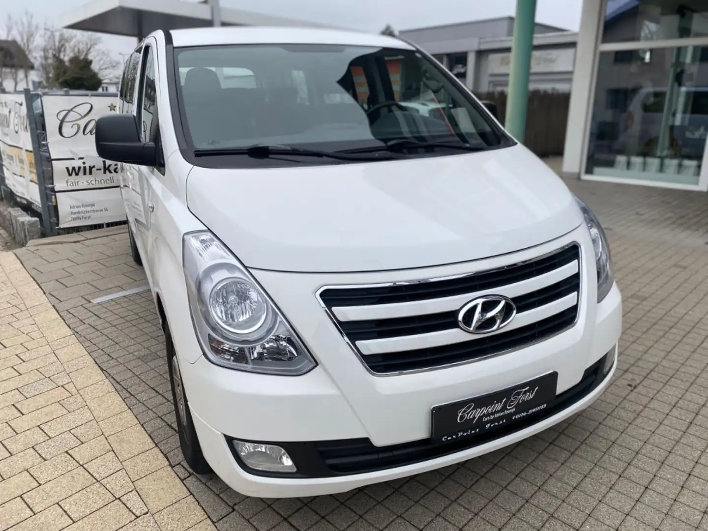 Hyundai H-1 Travel Trend, Automatik, AHK, TüV NEU Blanc - 2