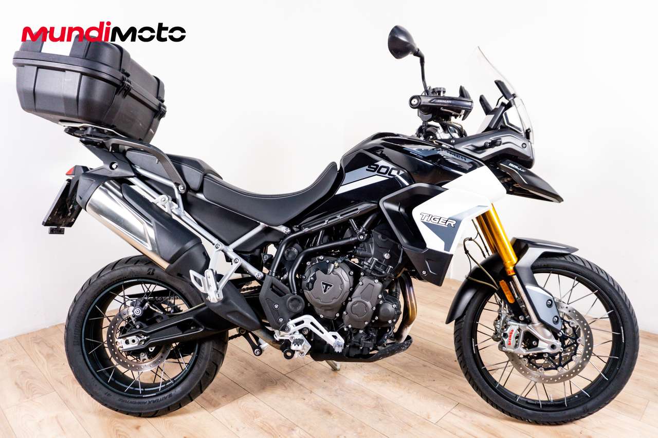 Triumph Tiger 900