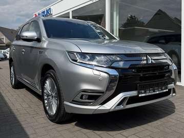 Outlander PHEV 2.4i 4WD Instyle SDA