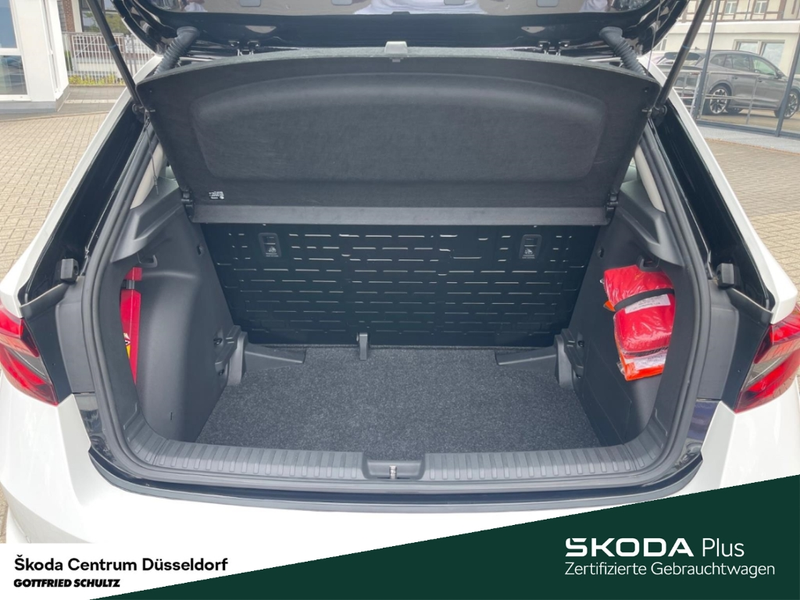 Skoda Fabia Active 1.0 TSI 5 Gang Apple CarPlay Android Auto S — photo 9