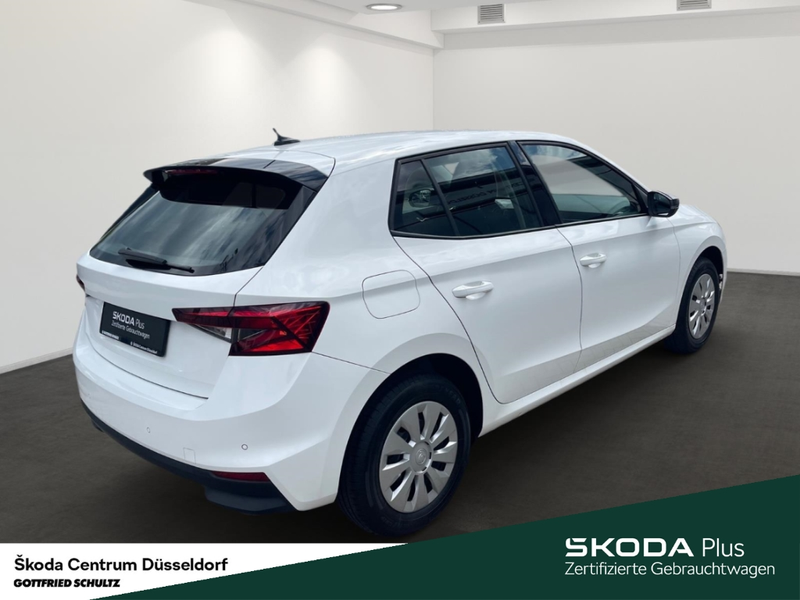 Skoda Fabia Active 1.0 TSI 5 Gang Apple CarPlay Android Auto S — photo 4