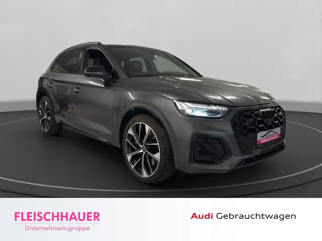 Audi SQ5 view 9