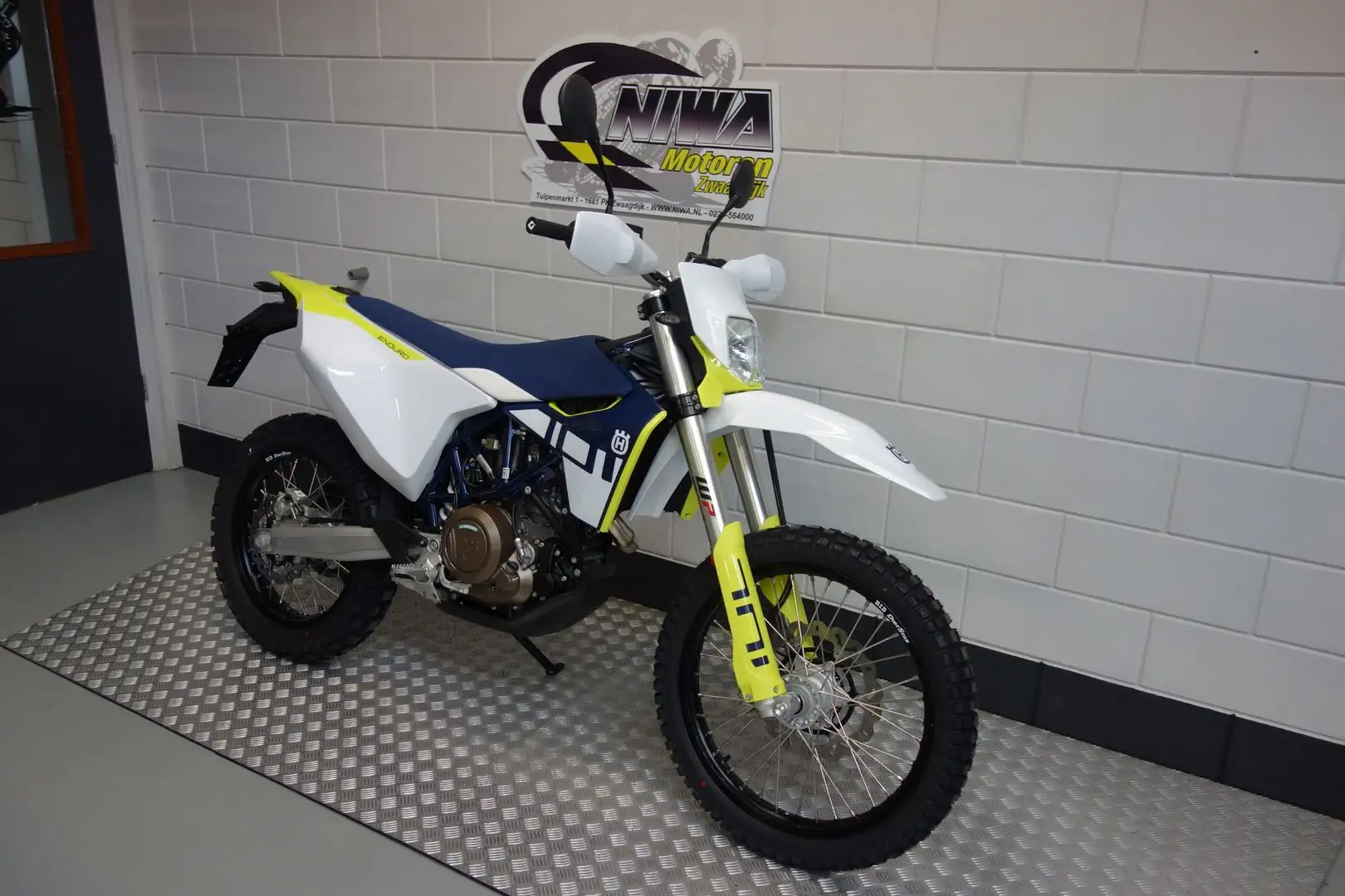 Husqvarna 701 Enduro Biały - 2