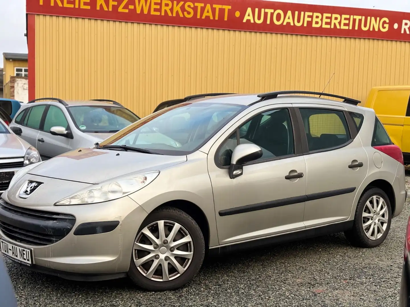 Peugeot 207 SW  Klima,Anhängerkuppl. Ölservice+TÜV-NEU! Silber - 2