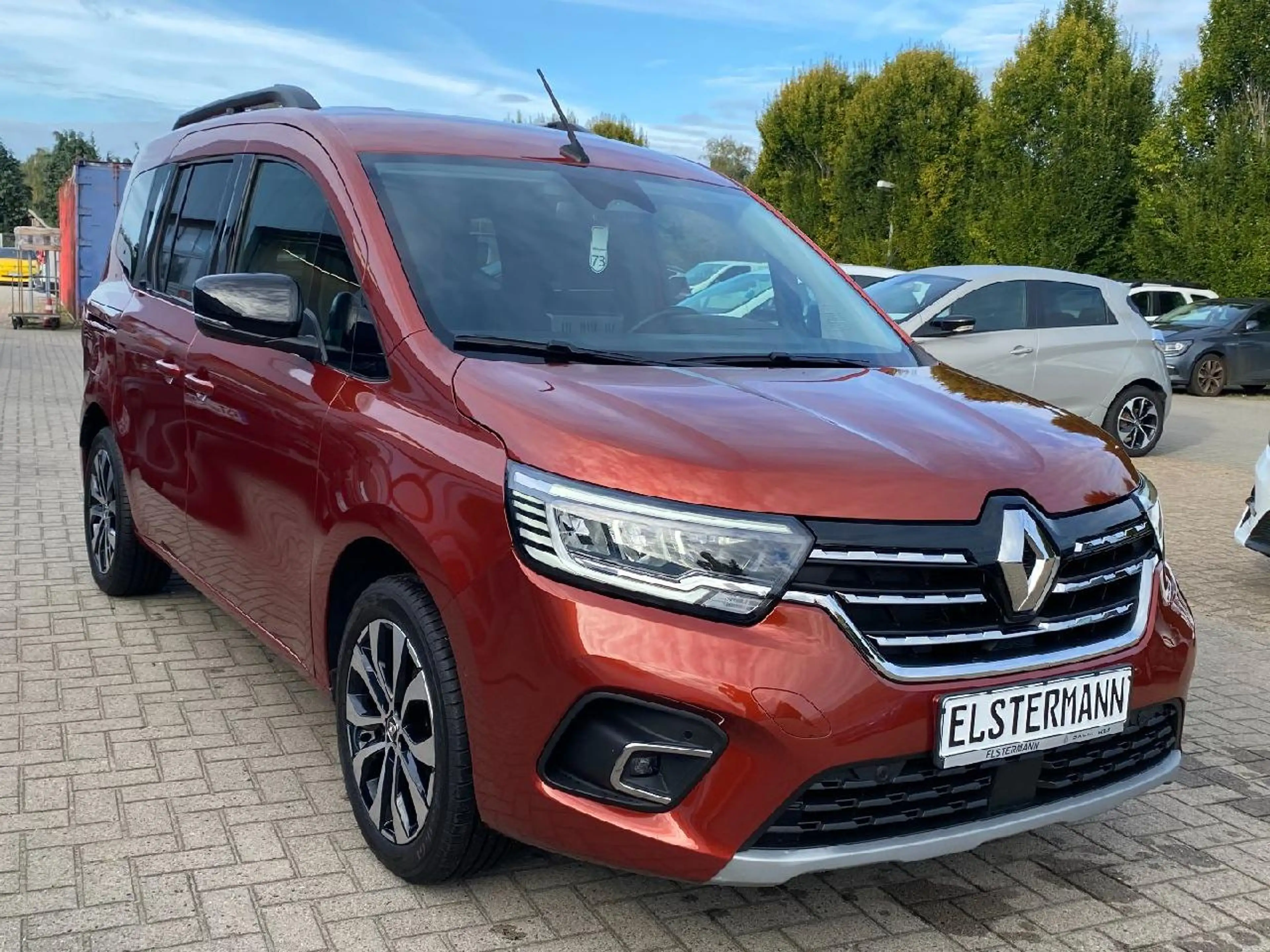 Renault Kangoo TCe 130 Intens AHK*SHZ*Navi*CarPlay*AndroidAuto — photo 3