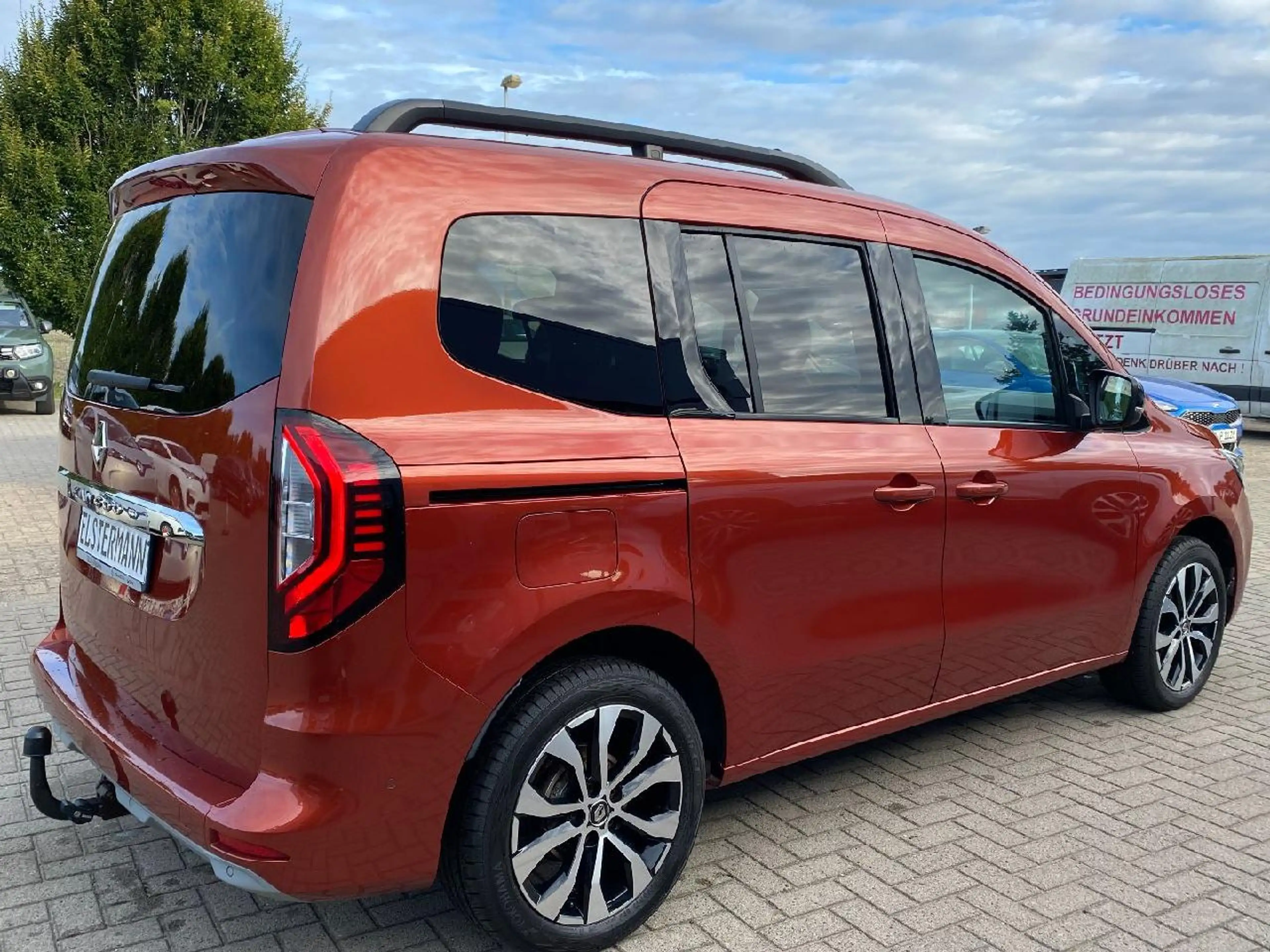 Renault Kangoo TCe 130 Intens AHK*SHZ*Navi*CarPlay*AndroidAuto — photo 5