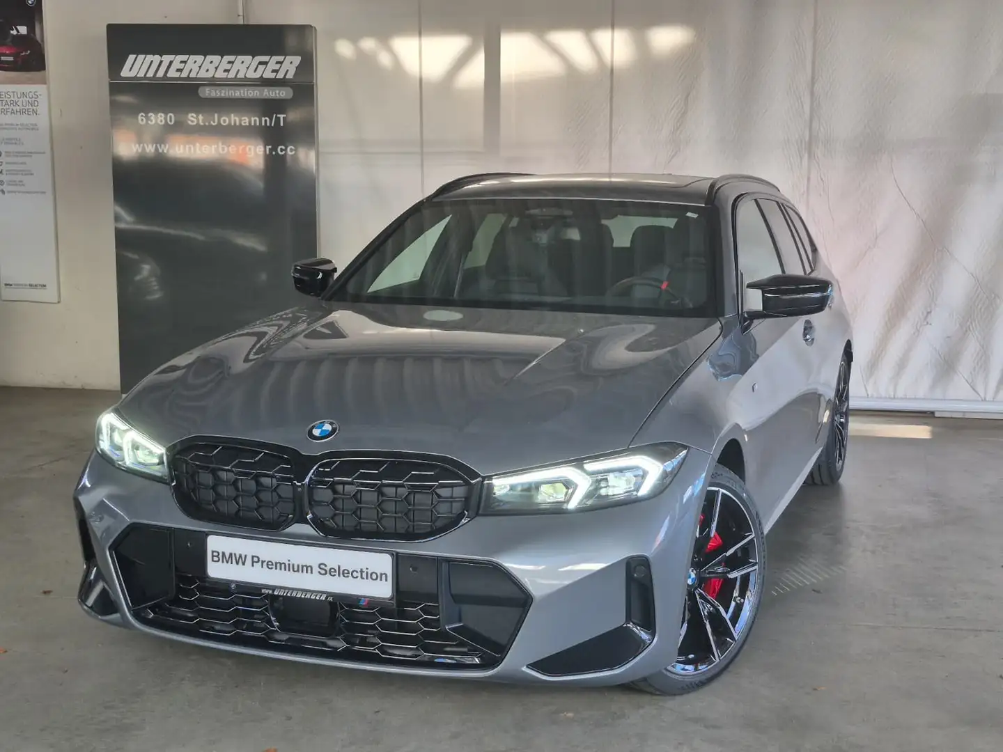 BMW 340 M340d xDrive M Sportpaket Pro / AHK verfügbar ab 0 Grau - 1