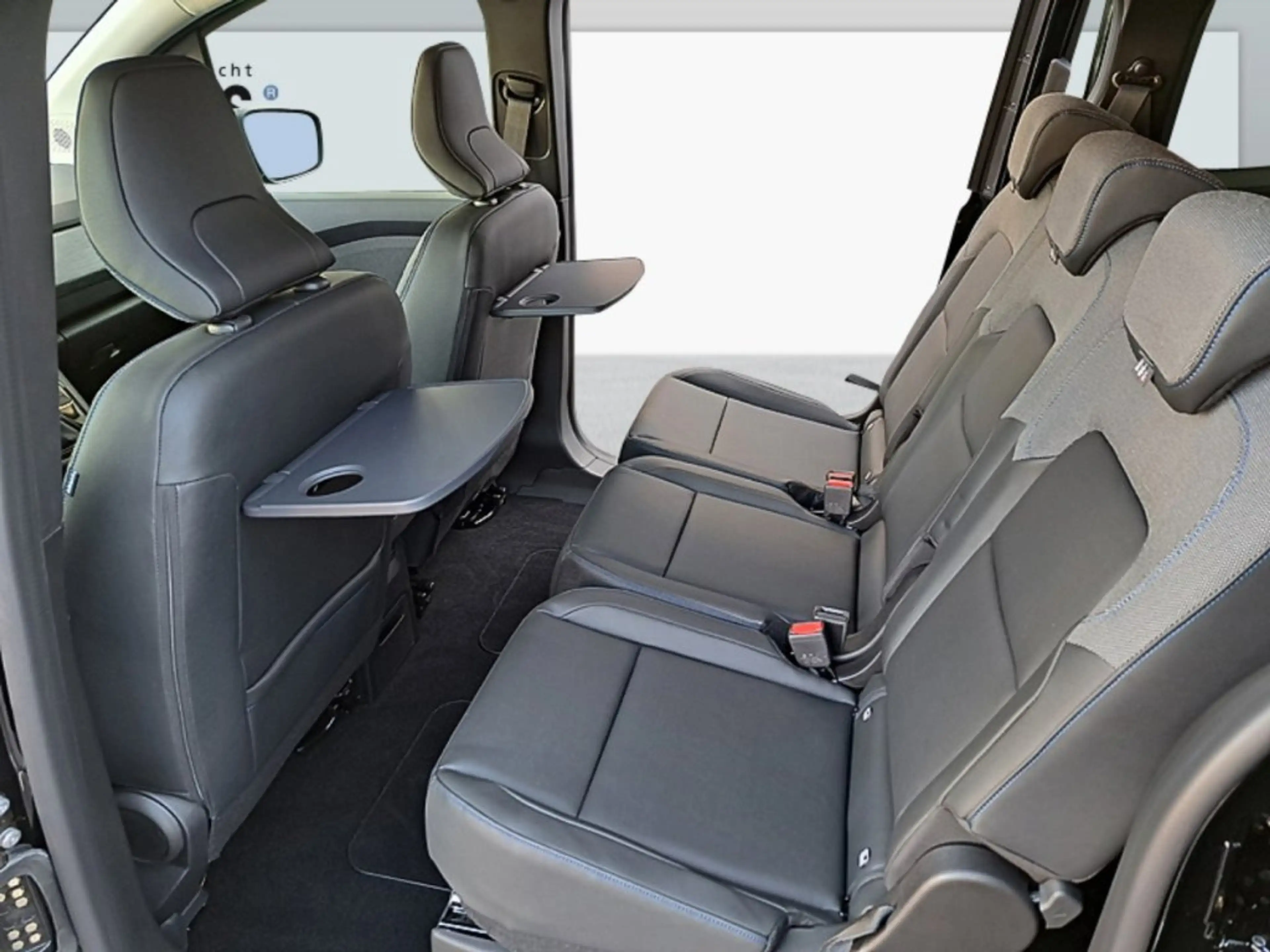 Nissan Townstar TEKNA EVALIA 1.3 DIG-T 130PS 6MT L2 7-SITZER — photo 12