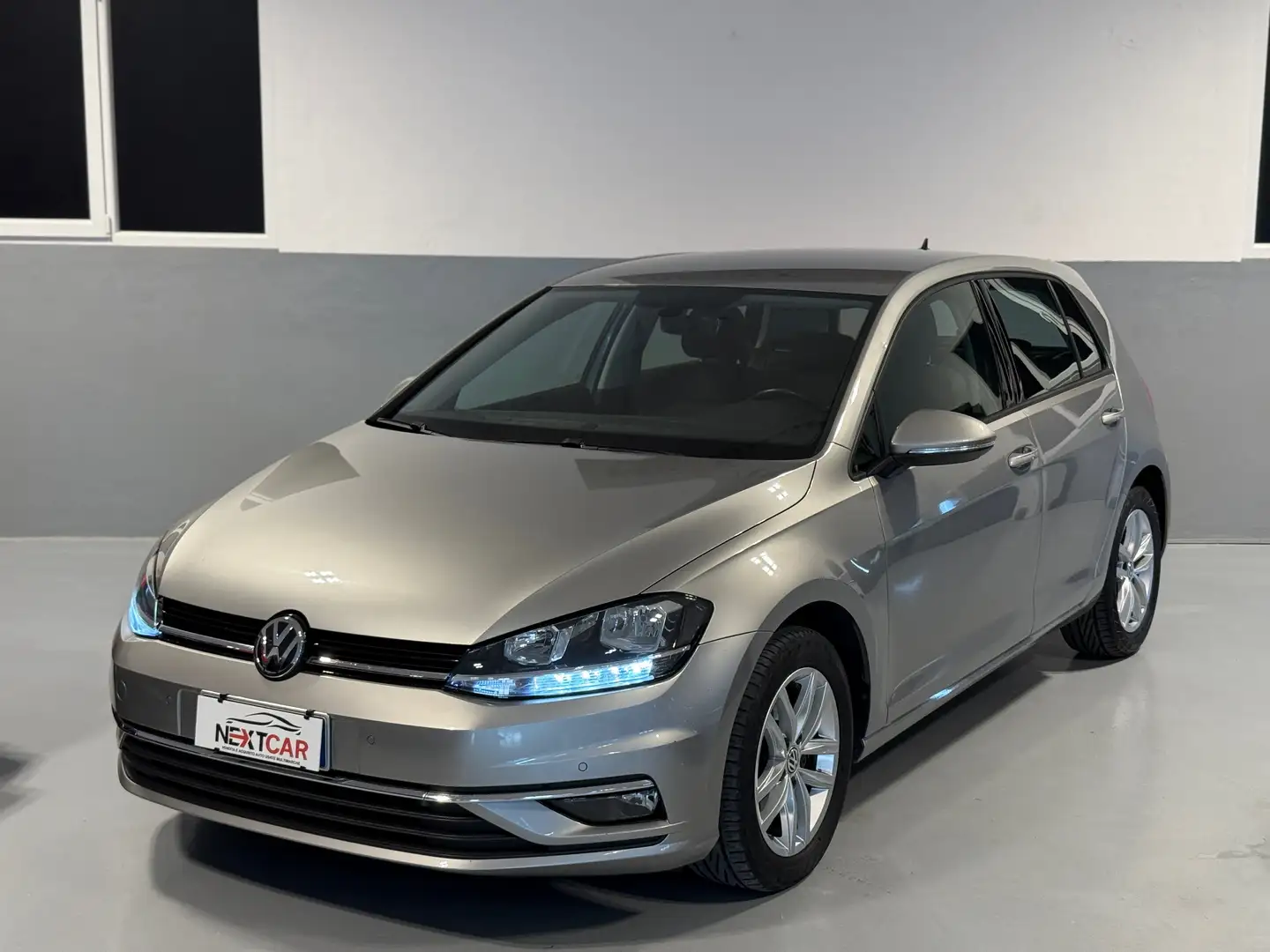 Volkswagen Golf 5p 2.0 tdi Sport 150cv dsg Grigio - 1