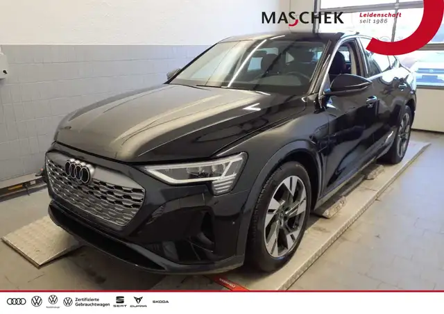 Audi Q8 e-tron Sportback  Advanced 50 AHK R-Cam LED Sitzh Luftfwk