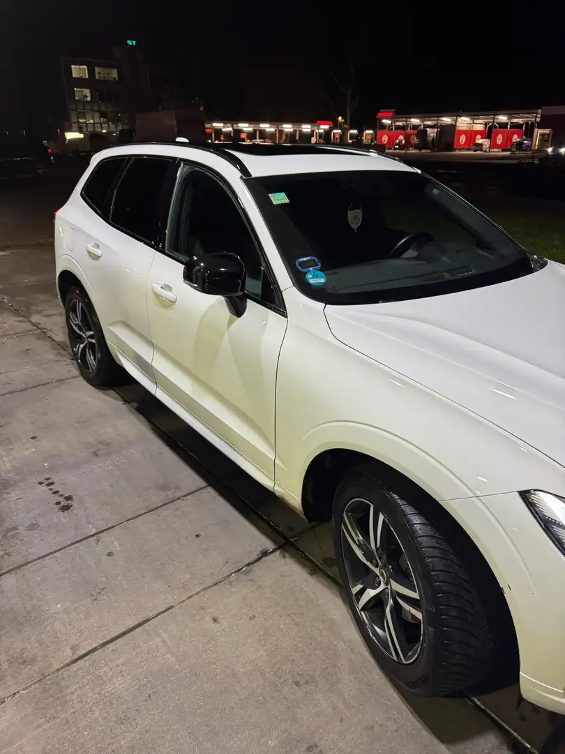 Volvo XC60 R Design 2WD Weiß - 1