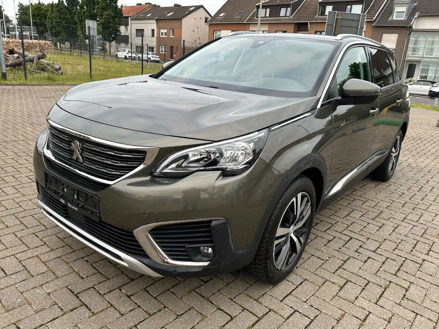 Peugeot 5008 Allure*LEDER*7 SITZE* Grau - 1