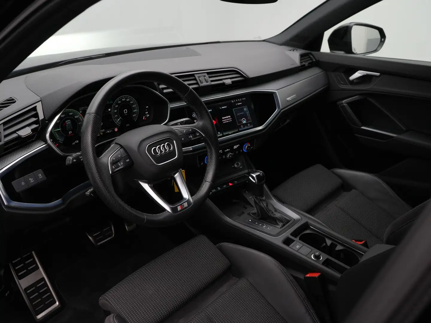 Audi Q3 45 TFSI e 245 pk S-tronic S edition | Panoramadak Noir - 2