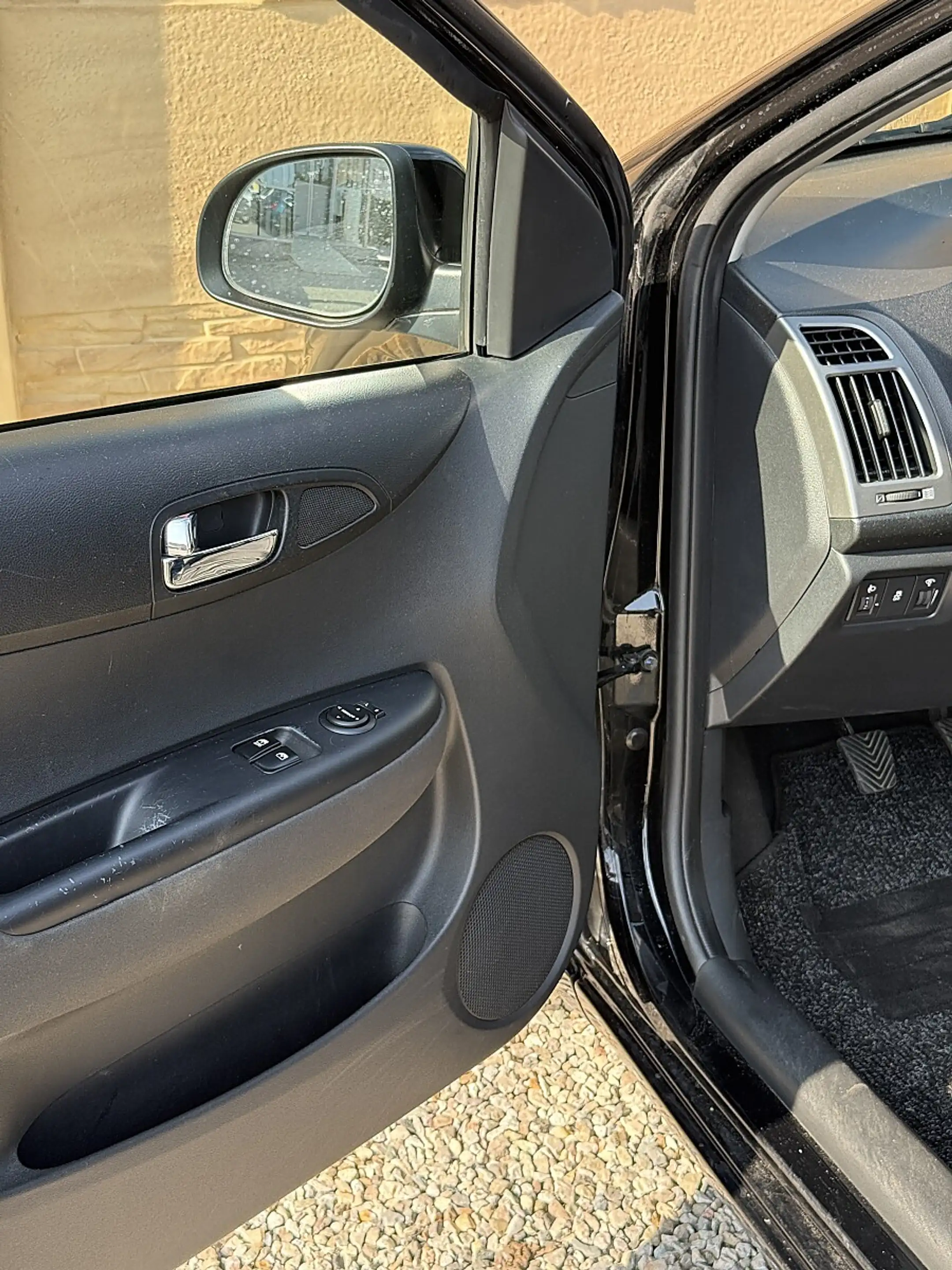 Hyundai i20 go 1,25 CVVT — photo 9