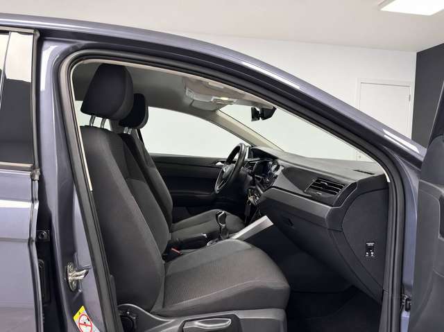 Volkswagen Polo — photo 12