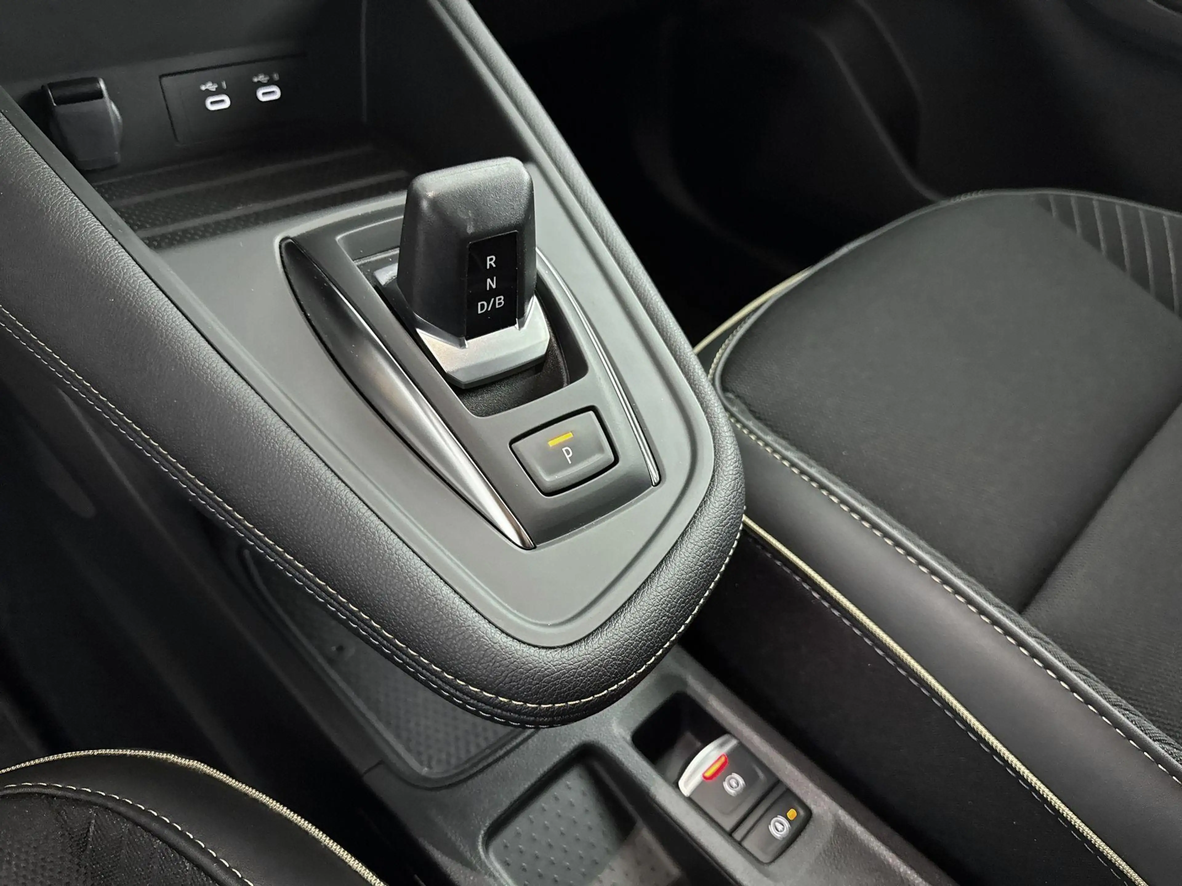 Renault Symbioz 1.8 E-Tech full hybrid 160Pk iconic | Climate Cont — photo 12