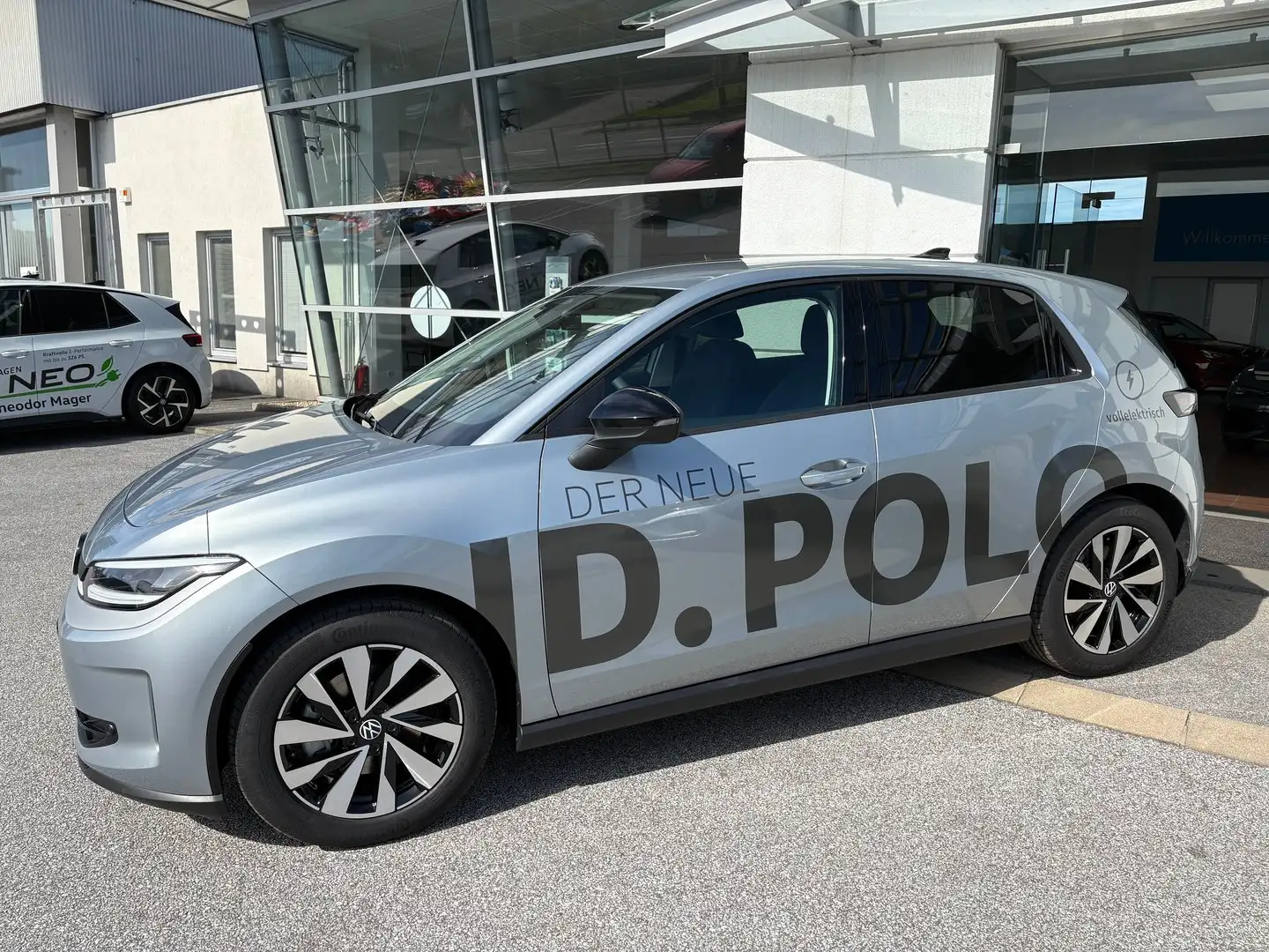 Volkswagen ID. Polo VW ID. Polo Life Edition 155 kW - 52 kWh Silber - 2