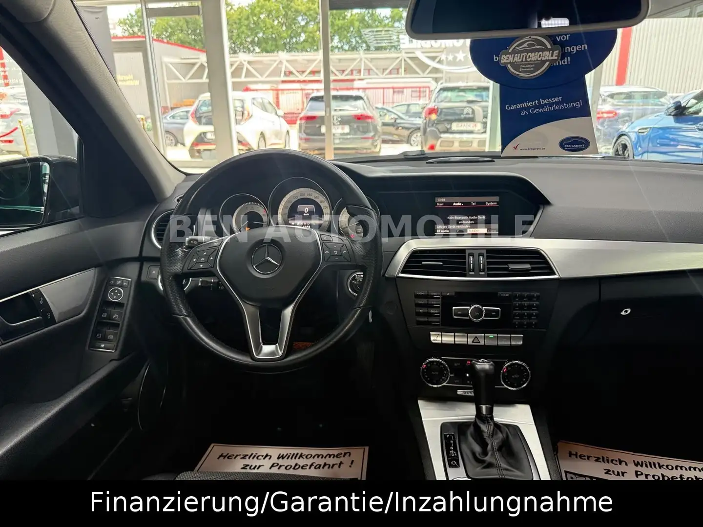 Mercedes-Benz C 180 Lim. CGI BlueEfficiency Avantgarde*LED* Schwarz - 2