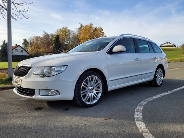 Imagine Skoda Superb Combi 2.0 TDI Elegance