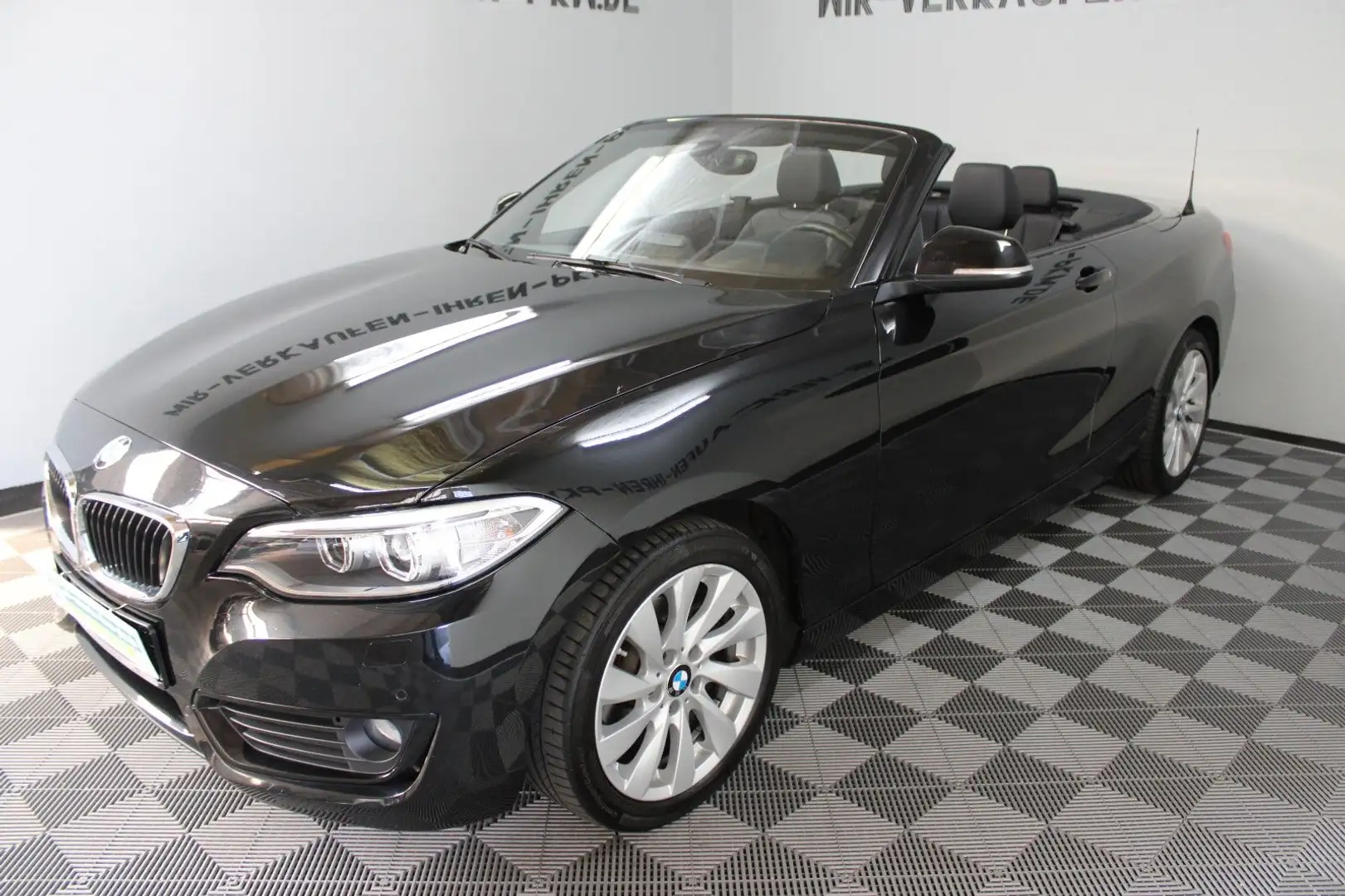 BMW 218 d Cabrio Advant. LED- Open-Air-Paket AHK Schwarz - 1