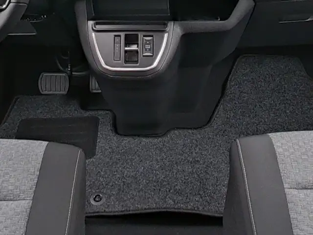 Peugeot Traveller view 14