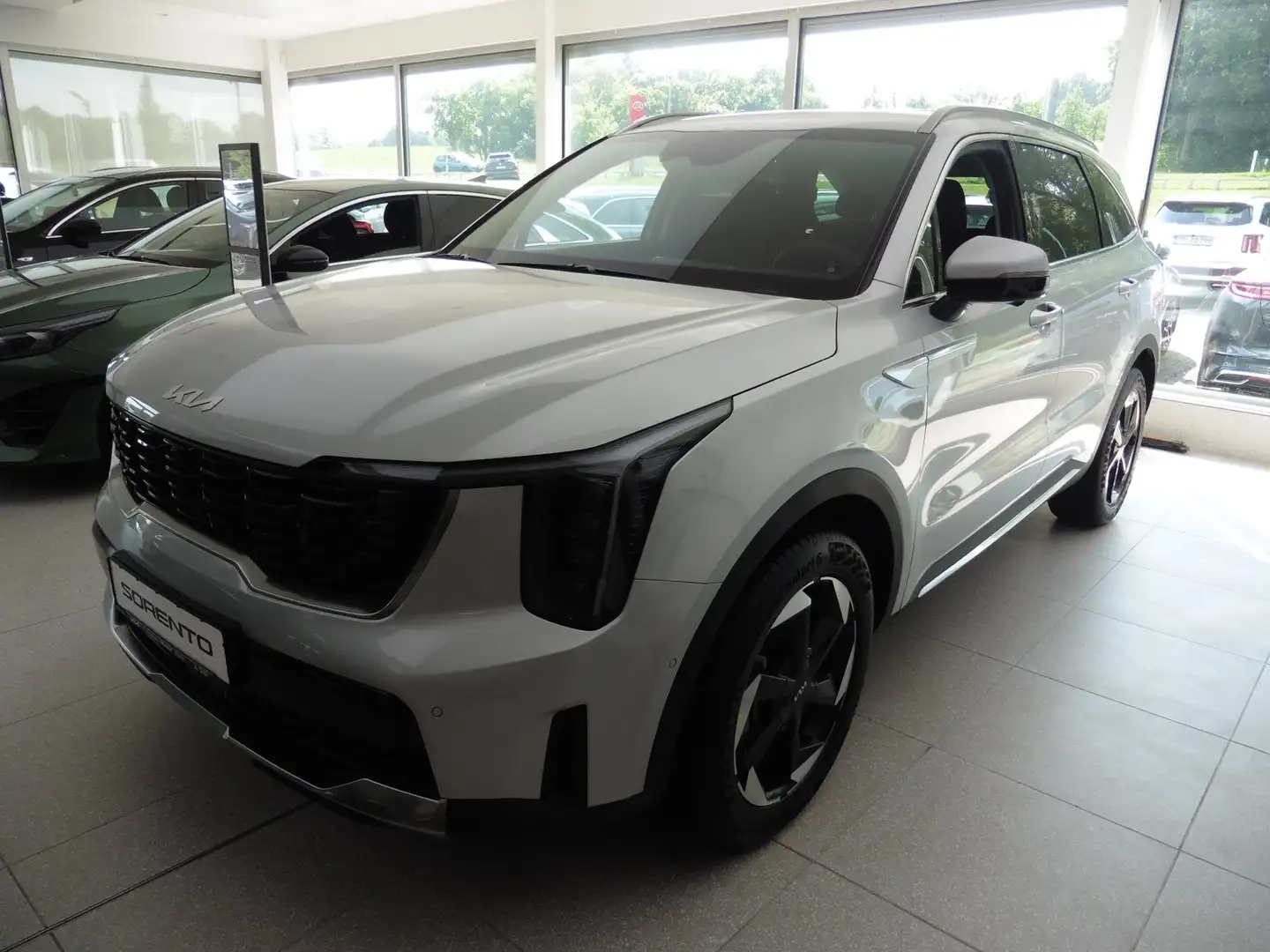 Kia Sorento 1,6T HEV, Spirit, Drive, 360°Kamera Gümüş rengi - 1