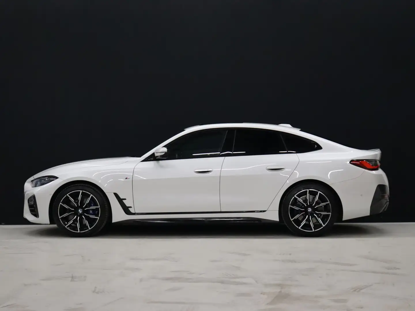 BMW 420 4-serie Gran Coupé 420i M Sport [SCHUIFKANTELDAK, Wit - 2