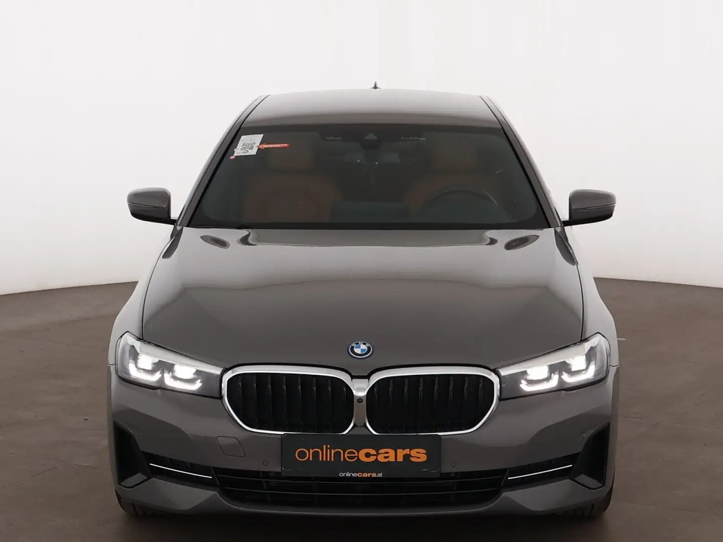 BMW 520 e Limousine Aut LED 360-CAM AHK LEDER NAVI PDC Grau - 2